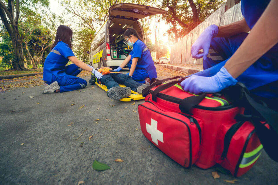 Podstawowe wyposażenie torby ratownika medycznego