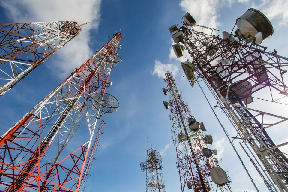 Jakie efektywne rozwiązania telekomunikacyjne są obecnie popularne?