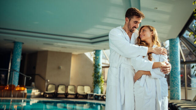 Romantyczny weekend w hotelu z basenem jako idealny pomysł na spędzenie walentynek